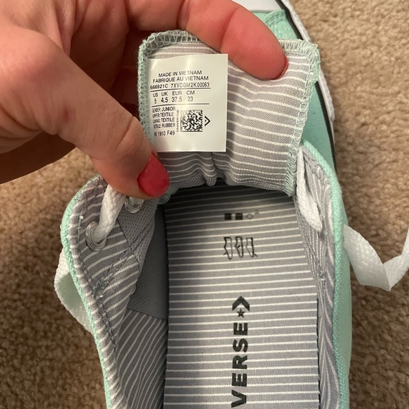 New converse size 37.5 (boys’ size 5, women’s size 7) - Picture 6 of 6
